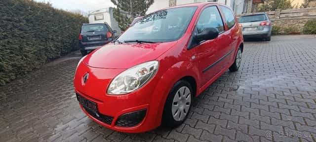 Renault Twingo II 1.2 benzin  akce 29000 kč
