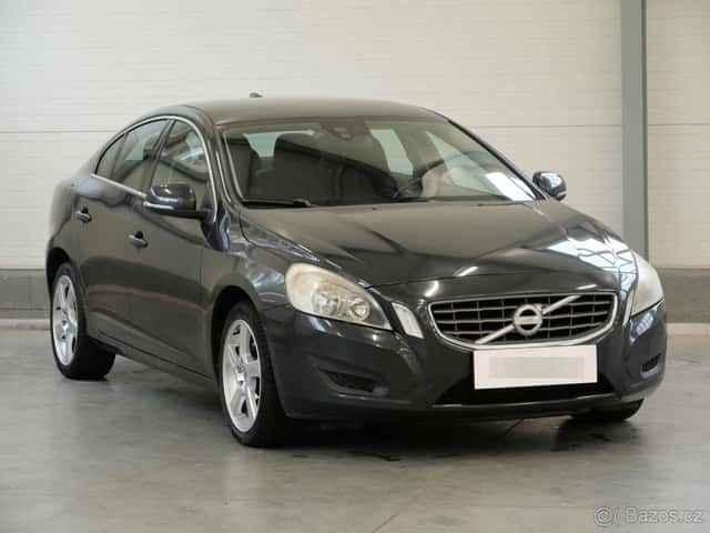 Volvo S60 2.0d ,  120 kW nafta, 2011