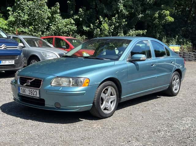 Volvo S60 2.4D 120kW D5 Momentum automat klima nové ČR 2009