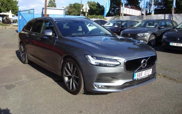 Volvo V90 D4 AWD,2.Maj.Pravidelný servis