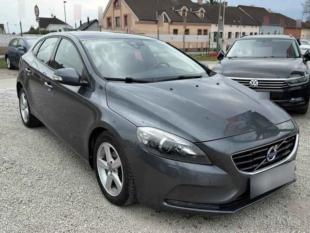 Volvo V40 1.6 D ,  84 kW nafta, 2014
