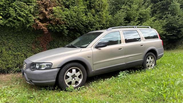 Prodám Volvo XC70 2.4 AWD 120kw 2003 na OPRAVU