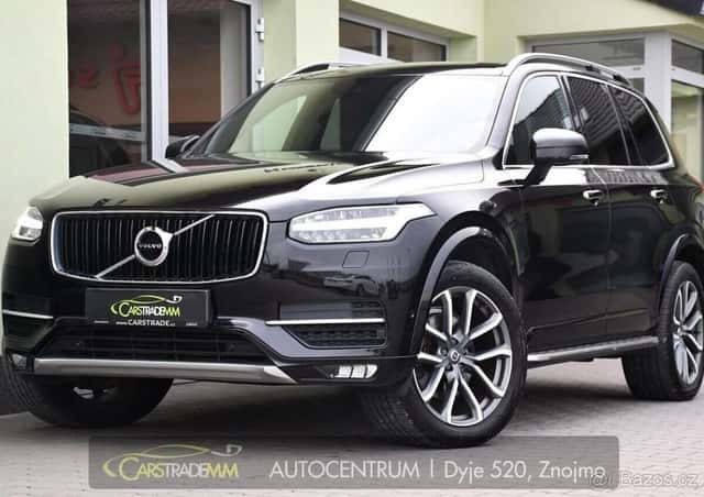 Volvo XC90 D5 AWD MOMENTUM ČR